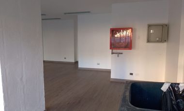 Últimos 2 locales disponibles en edificio Lofty, La Florida