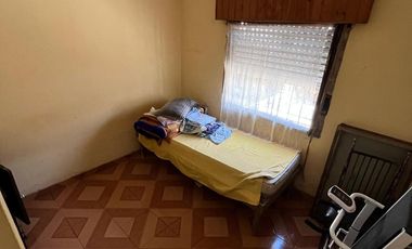 Casa en alquiler Claypole 4 ambientes