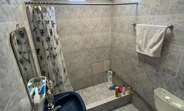 Casa en alquiler Claypole 4 ambientes