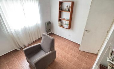 En Venta, 2 Departamentos de 2 y 3 Dormitorios,  B° Rosell, Plottier