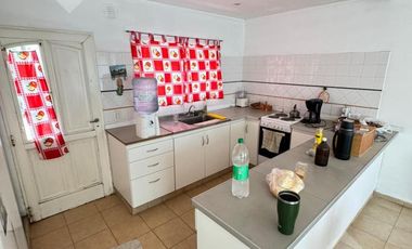 En Venta, 2 Departamentos de 2 y 3 Dormitorios,  B° Rosell, Plottier