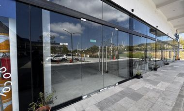 Renta de local PB en Zakia //