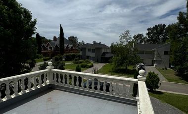 CASA EN ALQUILER  5 AMB C/PILETA  - SAINT THOMAS SUR