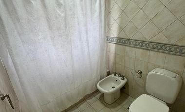 CASA EN ALQUILER  5 AMB C/PILETA  - SAINT THOMAS SUR