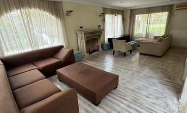 CASA EN ALQUILER  5 AMB C/PILETA  - SAINT THOMAS SUR