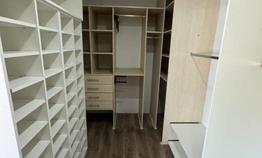 CASA EN ALQUILER  5 AMB C/PILETA  - SAINT THOMAS SUR