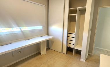 SIN MUEBLES. LOTE INTERNO. EXCELENTE ESTADO.