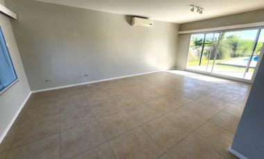 SIN MUEBLES. LOTE INTERNO. EXCELENTE ESTADO.