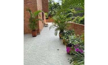 APARTAMENTO CON TERRAZA FRENTE AL CLUB CAMPESTRE