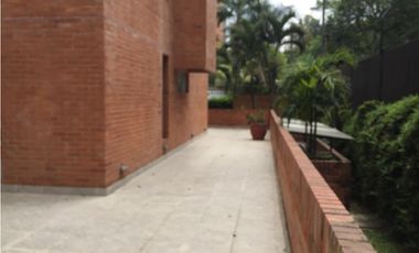 APARTAMENTO CON TERRAZA FRENTE AL CLUB CAMPESTRE