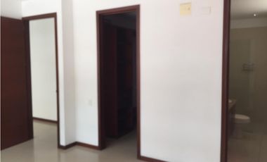APARTAMENTO CON TERRAZA FRENTE AL CLUB CAMPESTRE