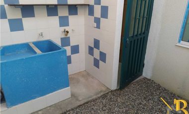 ARRIENDO CASA BARRIO NUEVO HABITAD