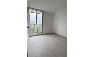 ARRIENDO APARTAMENTO FORESTA CALAMBEO