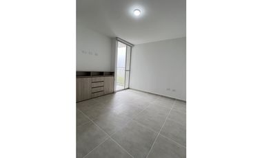 ARRIENDO APARTAMENTO FORESTA CALAMBEO