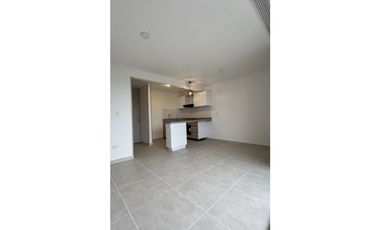 ARRIENDO APARTAMENTO FORESTA CALAMBEO