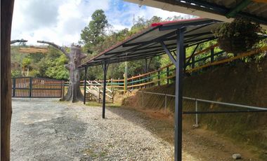 Vendo Casa y Fonda En Santo Domingo