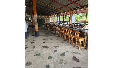 Vendo Casa y Fonda En Santo Domingo