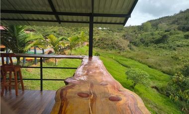 Vendo Casa y Fonda En Santo Domingo