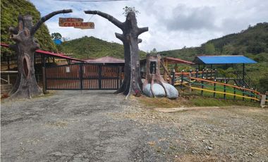 Vendo Casa y Fonda En Santo Domingo
