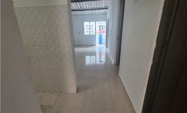 SE VENSE VENDE CASA  BARRIO LA PAZ, FLORIDABLANCA - POR LA 200