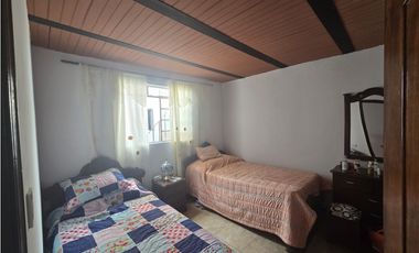 Venta de casa en Manrique central segundo piso con terraza