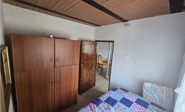 Venta de casa en Manrique central segundo piso con terraza