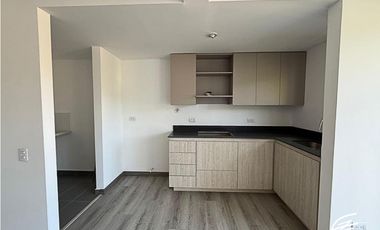 APARTAMENTO EN VENTA EN EL POBLADO, MEDELLN