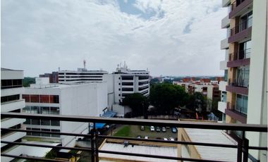 SE ARRIENDA  APARTAESTUDIO EN EDIFICIO TOWERS