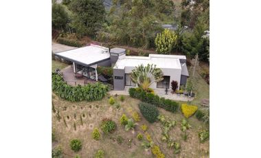 CASA CAMPESTRE EN PARCELACIÓN VDA CIMARRONAS SMG