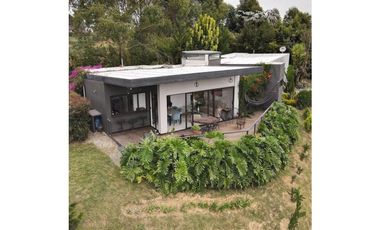 CASA CAMPESTRE EN PARCELACIÓN VDA CIMARRONAS SMG