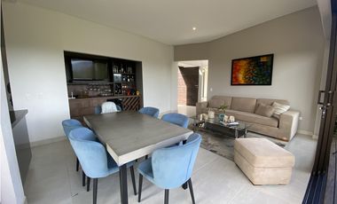 CASA CAMPESTRE EN PARCELACIÓN VDA CIMARRONAS SMG