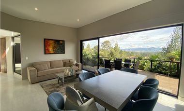 CASA CAMPESTRE EN PARCELACIÓN VDA CIMARRONAS SMG