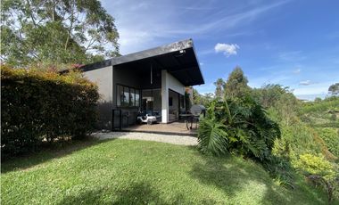 CASA CAMPESTRE EN PARCELACIÓN VDA CIMARRONAS SMG