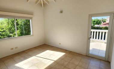 EL BALCÓN DE VALLE ESCONDIDO -CASA 3 DORMITORIOS FRENTE A ESPACIO VERDE