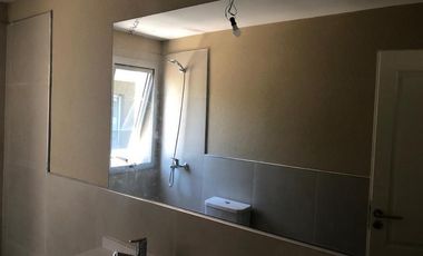 En venta, excelente piso de 2 dormitorios con balcon terraza y parrilla, cochera