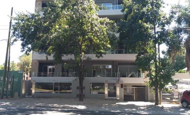 En venta, excelente piso de 2 dormitorios con balcon terraza y parrilla, cochera