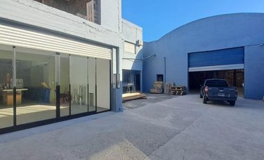 Depósito en Pablo Podesta en VENTA