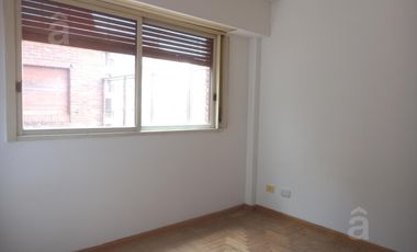 Alquiler en Villa Ballester -2 ambientes  Muy Luminoso y  zona céntrica.