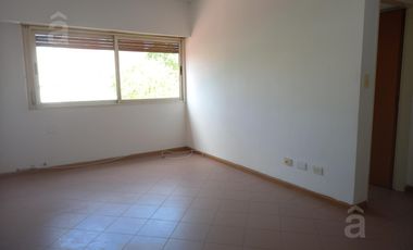 Alquiler en Villa Ballester -2 ambientes  Muy Luminoso y  zona céntrica.