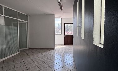 Oficina en Renta, Periférico, 110 m2
