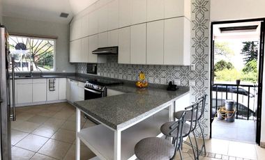 Espectacular casa en Cuernavaca con hermosa vista y seguridad 24/7