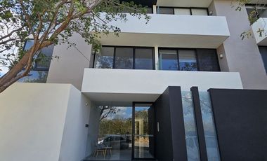 DEPARTAMENTO AMUEBLADO EN TEMOZON NORTE CON AMENIDADES.