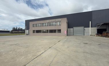 Galpon a estrenar en Venta