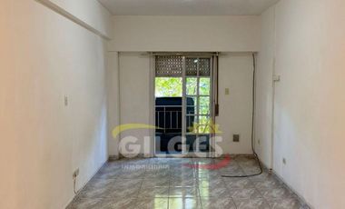 Alquiler de Departamento 1 Ambiente  en Ramos Mejia - Céntrico-   Ideal Vivienda o Uso comercial