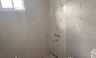 PH de dos dormitorios en venta en Tolosa, La Plata