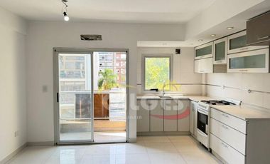 Alquiler de Departamento 2 Ambientes en Ramos Mejia Con Balcón al Fte y Cta. Fte. Apto Profesional