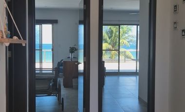 Casa frente al mar en Venta, en Telchac, Yucatán.