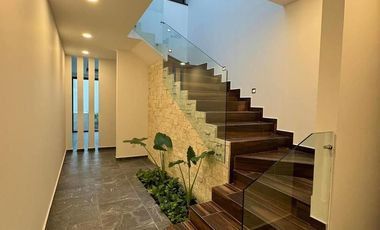 CASA EN RESIDENCIAL RIO EN VENTA