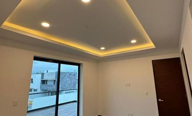 CASA EN RESIDENCIAL RIO EN VENTA