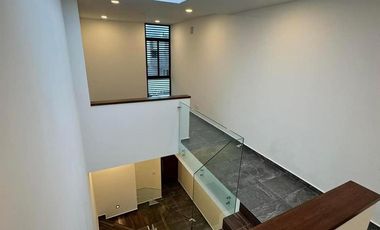 CASA EN RESIDENCIAL RIO EN VENTA
